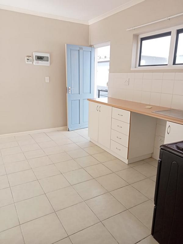 To Let 1 Bedroom Property for Rent in Maitland Western Cape